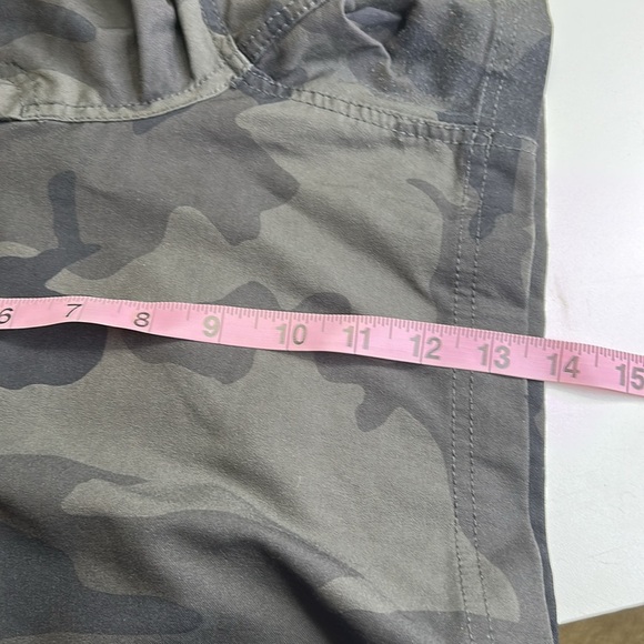 PRANA BLACK/GRAY CARGO SHORTS WITH MODERN CANO DESIGN SIZE 5 - Picture 16 of 16